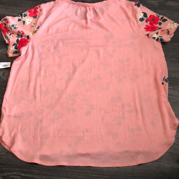 Old Navy NWT floral print /solid top - Picture 4 of 7